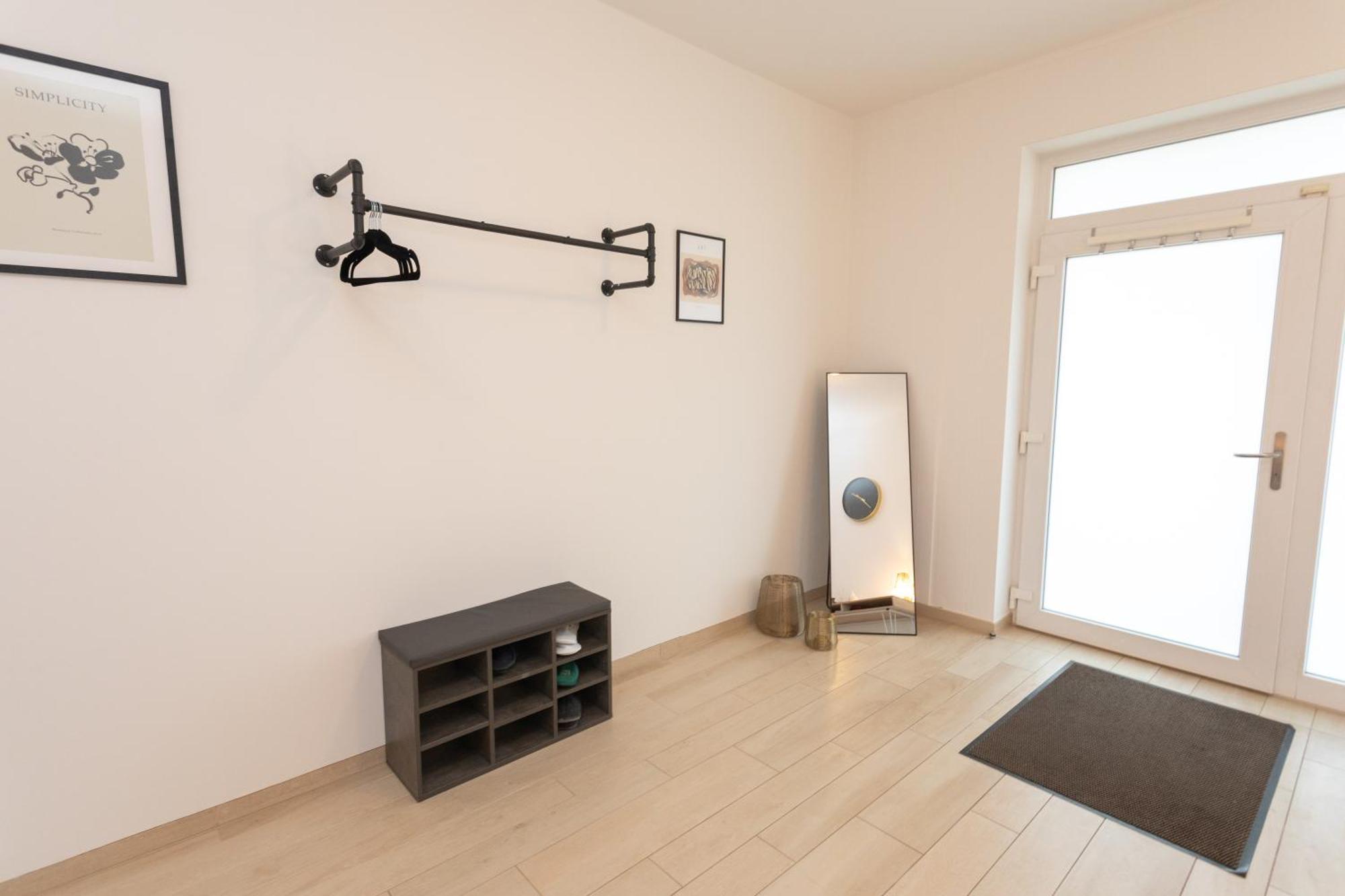 Stadthaus Mit 2 Schlafzimmern & Wohnzimmer Mit Kamin - Kostenloser Privat-Parkplatz Auf Dem Grundstueck Leipzig Exteriör bild